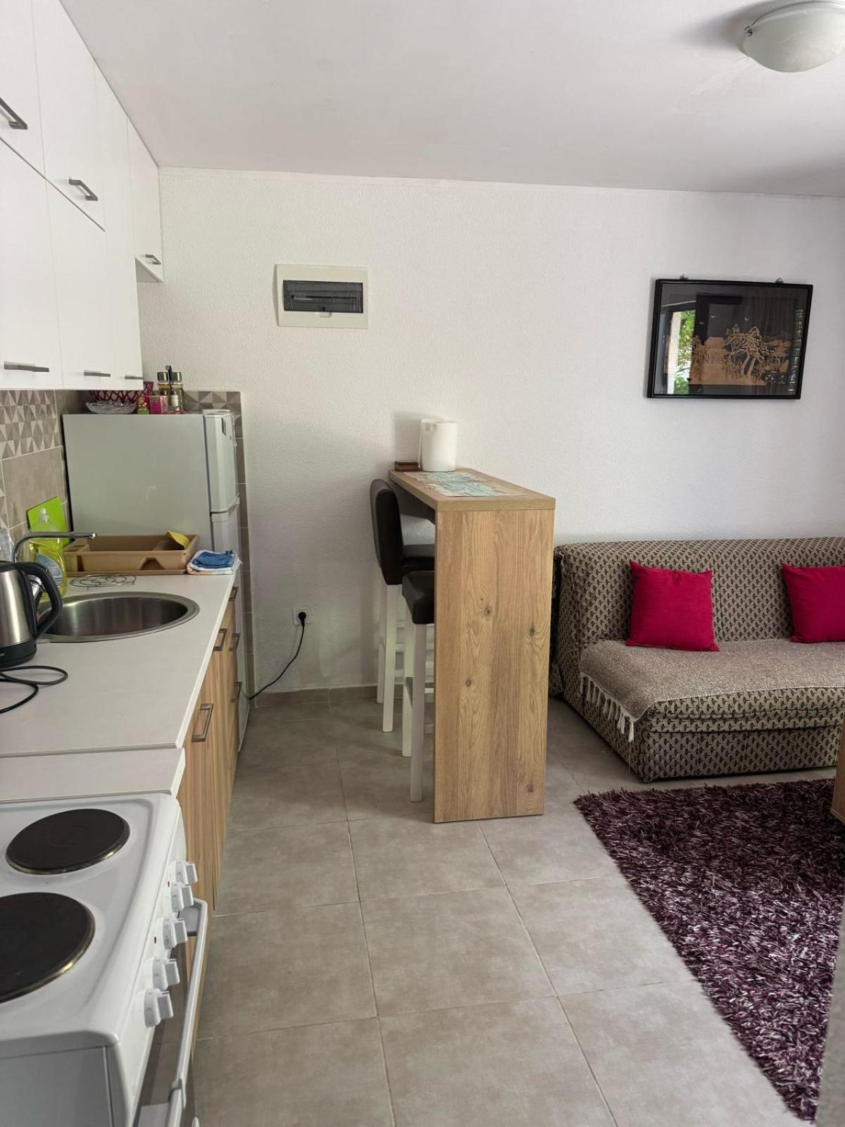 Apartament Midpoint Kotor Zewnętrze zdjęcie