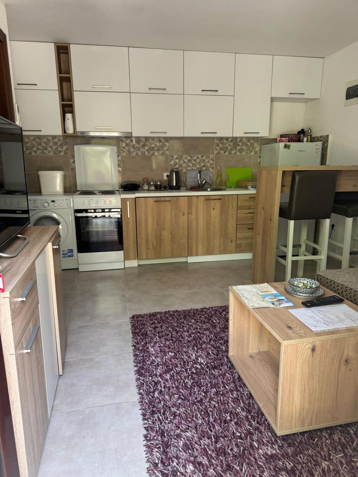 Apartament Midpoint Kotor Zewnętrze zdjęcie